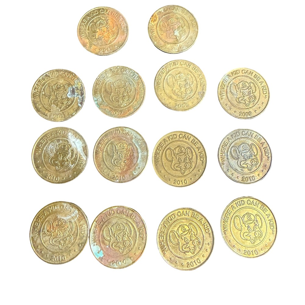 Vintage‎ Chuck E Cheese Game Tokens Lot of 14 Arcade Memorabilia 2004-2011 Mixed